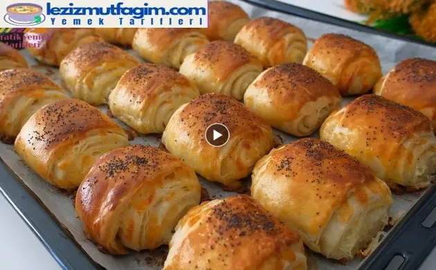 Pamuk Gibi Kabaran Kat Kat Katmer Poğaça Tarifi