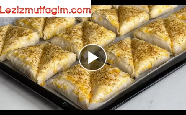 Iddia Ediyorum Bu Böreğe Bayılacaksınız ️ Kat Kat Çıtır Çıtır Patatesli Muska Börek/ Börek Tarifi