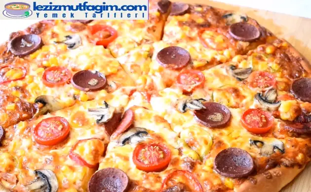 Abartmıyorum Böylesine Lezzetli Pizza Yemediniz Incecik Hamuru Ve Bol Malzemesi Ile Harika Pizza