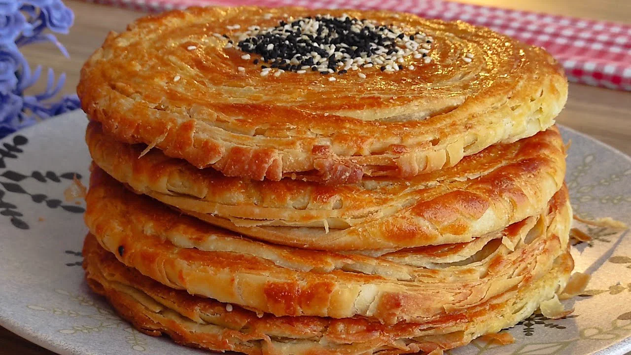 SADECE 3 MALZEMEYLE BU KADAR KOLAY UCUZ KAT KAT ÇÖREK TARİFİ