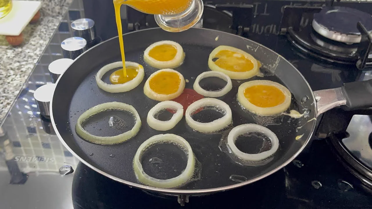 1 SOĞAN 2 YUMURTA 3 DAKİKADA KAHVALTILIK HAZIR (Soğanlı Yumurta Tarifi)