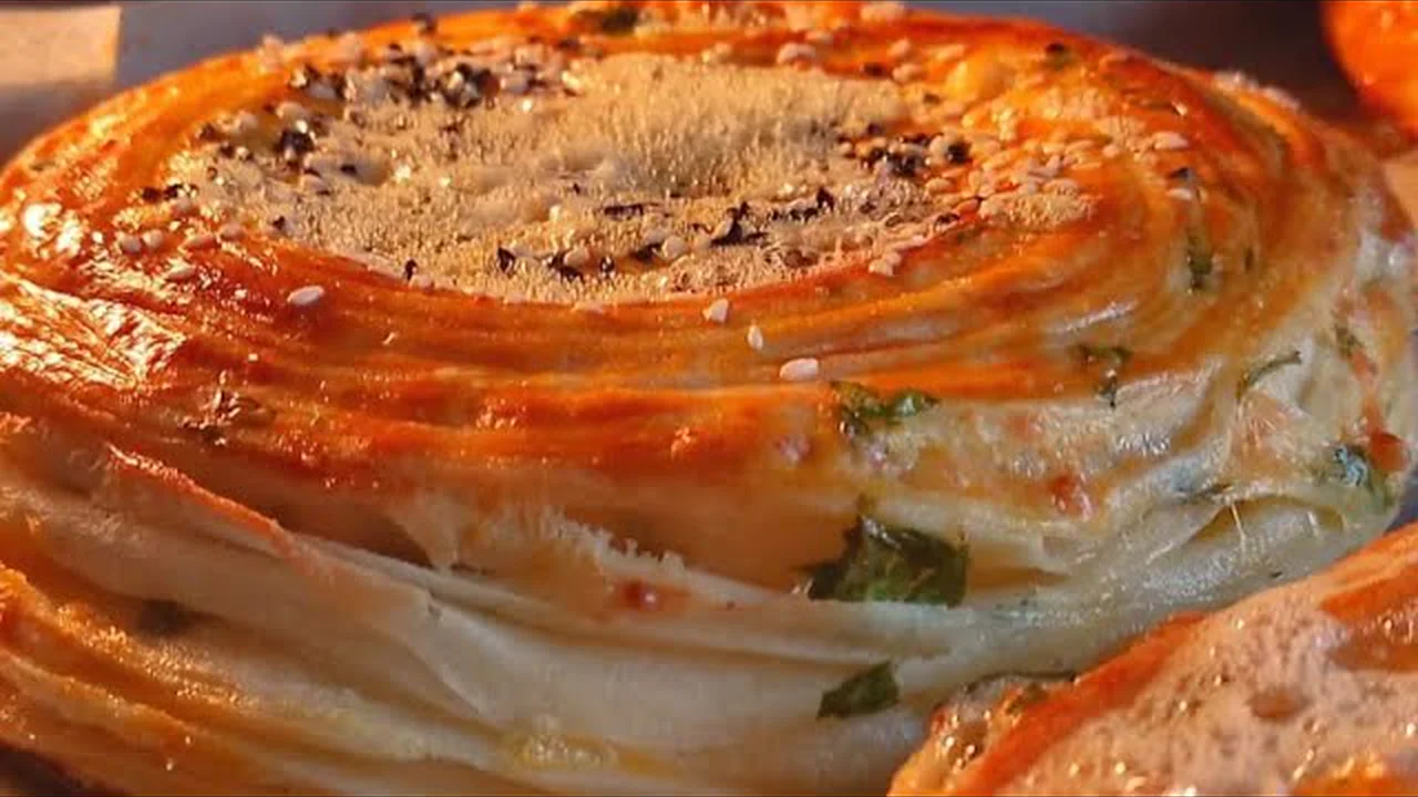 DERİN DONDURUCULAR BU TARİF İLE DOLACAK TEL TEL YUMUŞACIK ÇÖREK TARİFİ KOLAY ÇÖREK