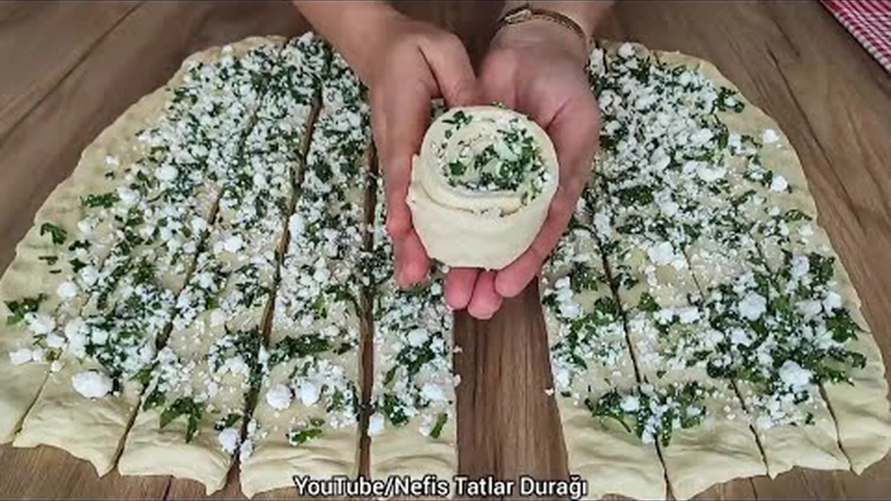 BU YÖNTEMİ YAPMAYI ÇOK AZ KİŞİ BİLİRDAHA LEZZETLİSİ YOK EN KOLAY EN LEZZETLİ BÖREK TARİFİ