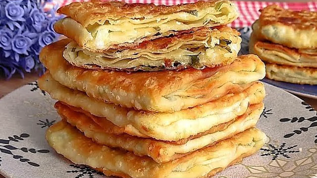 KAÇ TANE YAPSANIZ HEPSİ PİŞTİĞİ GİBİ BİTER TAVADA NEFİS BÖREK TARİFİ KOLAY VE LEZZETLİ