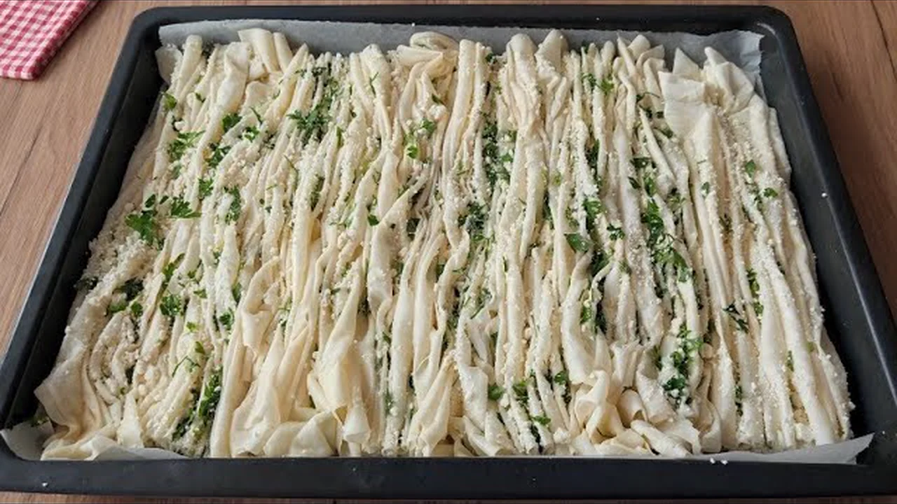 HİÇ BU KADAR GÜZEL BİR BÖREK GÖRDÜNÜZ MÜ? ÇOK PRATİK